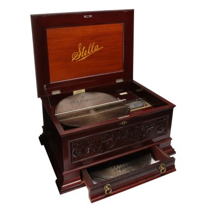 Disc and Cylinder Music Boxes