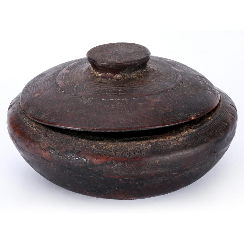 A 19TH CENTURY TREEWARE COVERED VESSEL