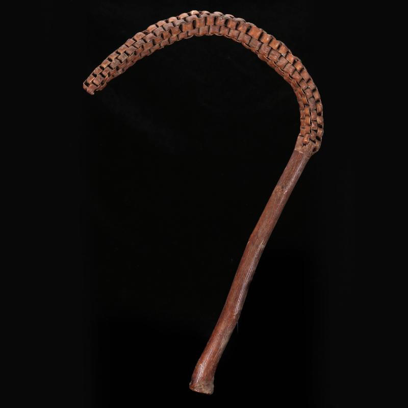 AN INTERESTING VINTAGE WOVEN BARK TWIG QUIRT