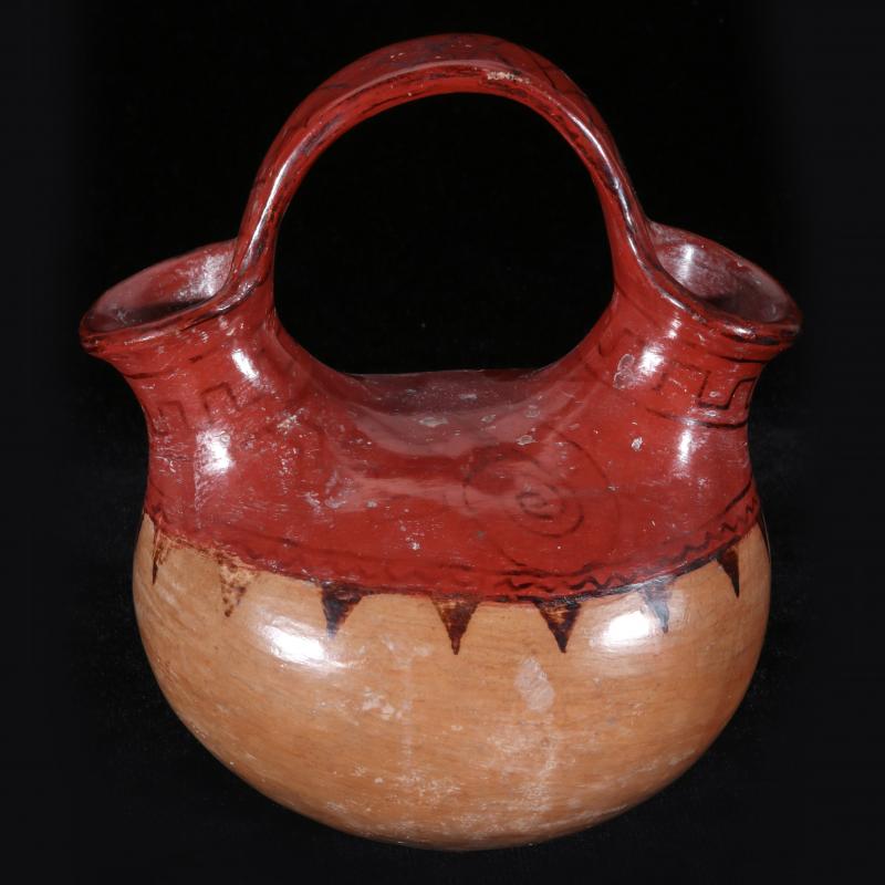 A TWO-COLOR MARICOPA INDIAN POTTERY WEDDING JAR