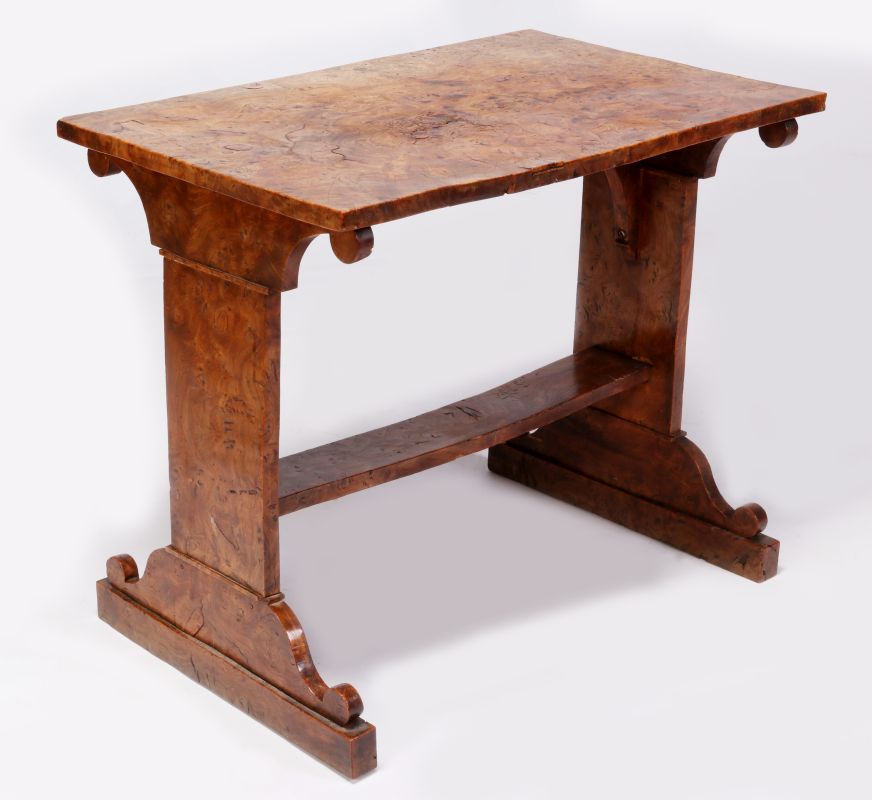 AN 18TH C CONTINENTAL SOLID BURL WOOD TRESTLE TABLE