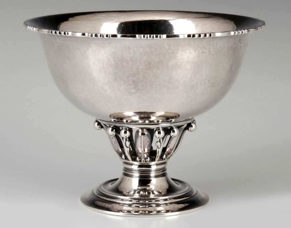 GEORG JENSEN 'LOUVRE' FOOTED BOWL #180B