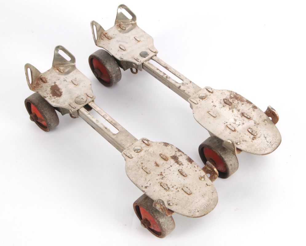 A PAIR OF VINTAGE WINCHESTER ROLLER SKATES