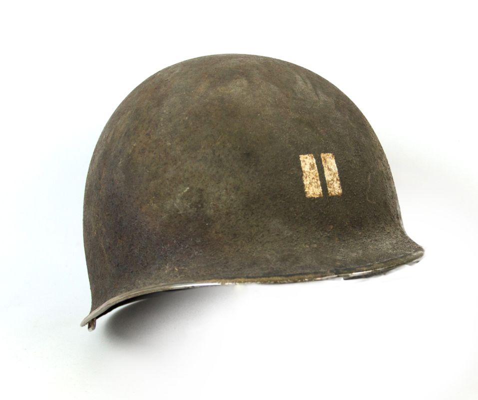 WWII US ARMY M-1 HELMET WITH FIXED BALE