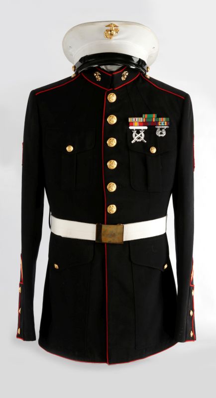A USMC SERGEANT DRESS BLUES DISPLAY