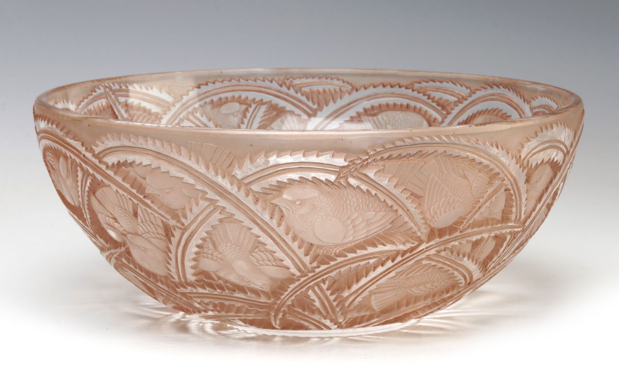 A LALIQUE 'PINSONS' FRENCH CRYSTAL BOWL 