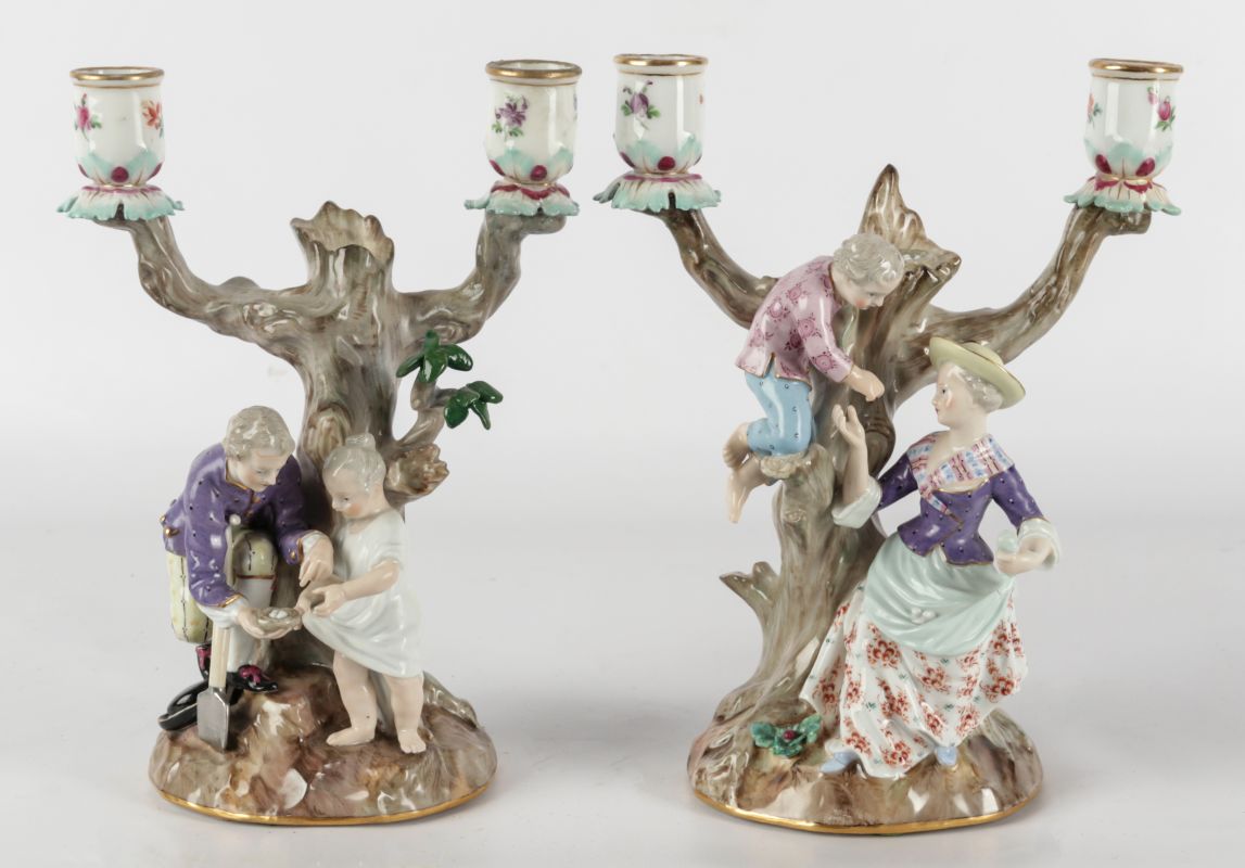 A PAIR LATE 19TH CENTURY MEISSEN CANDLE HOLDERS 