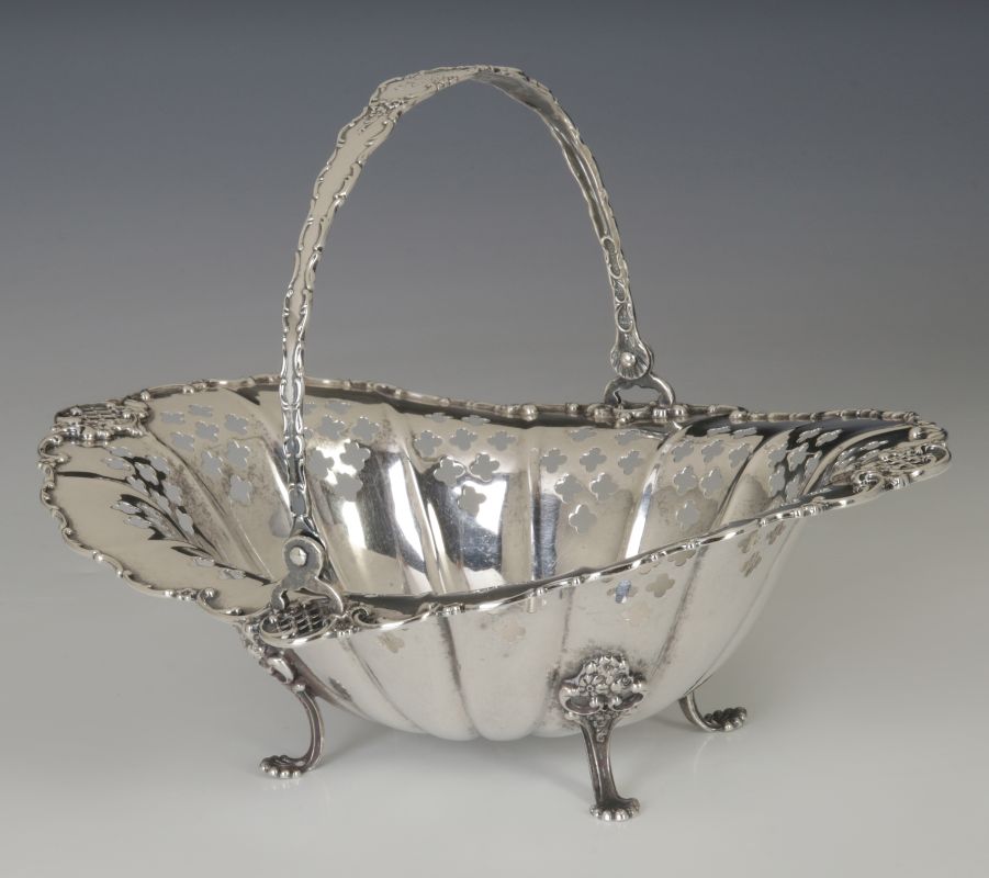 A TOWLE STERLING SILVER BASKET