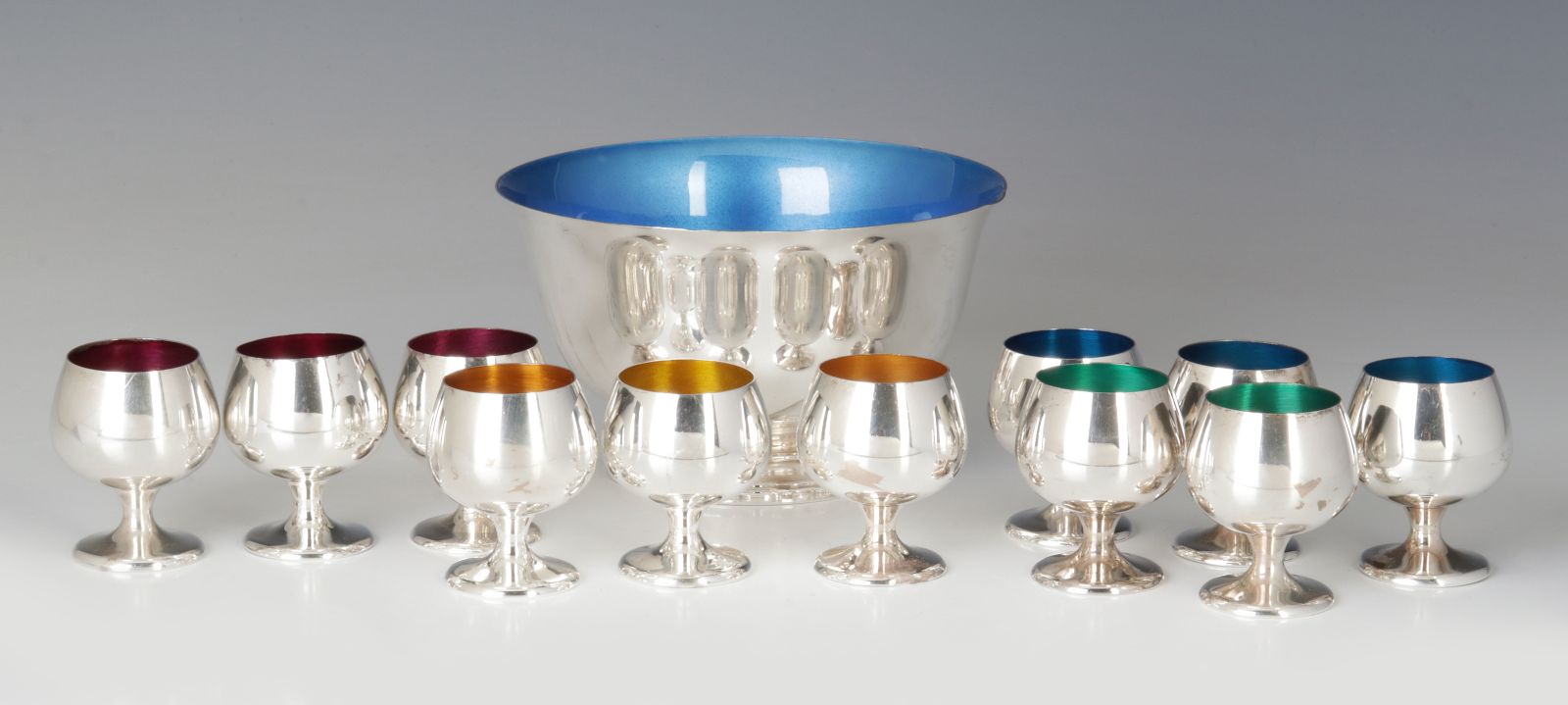 A SET OF GORHAM STERLING NO. 955 CORDIAL CUPS