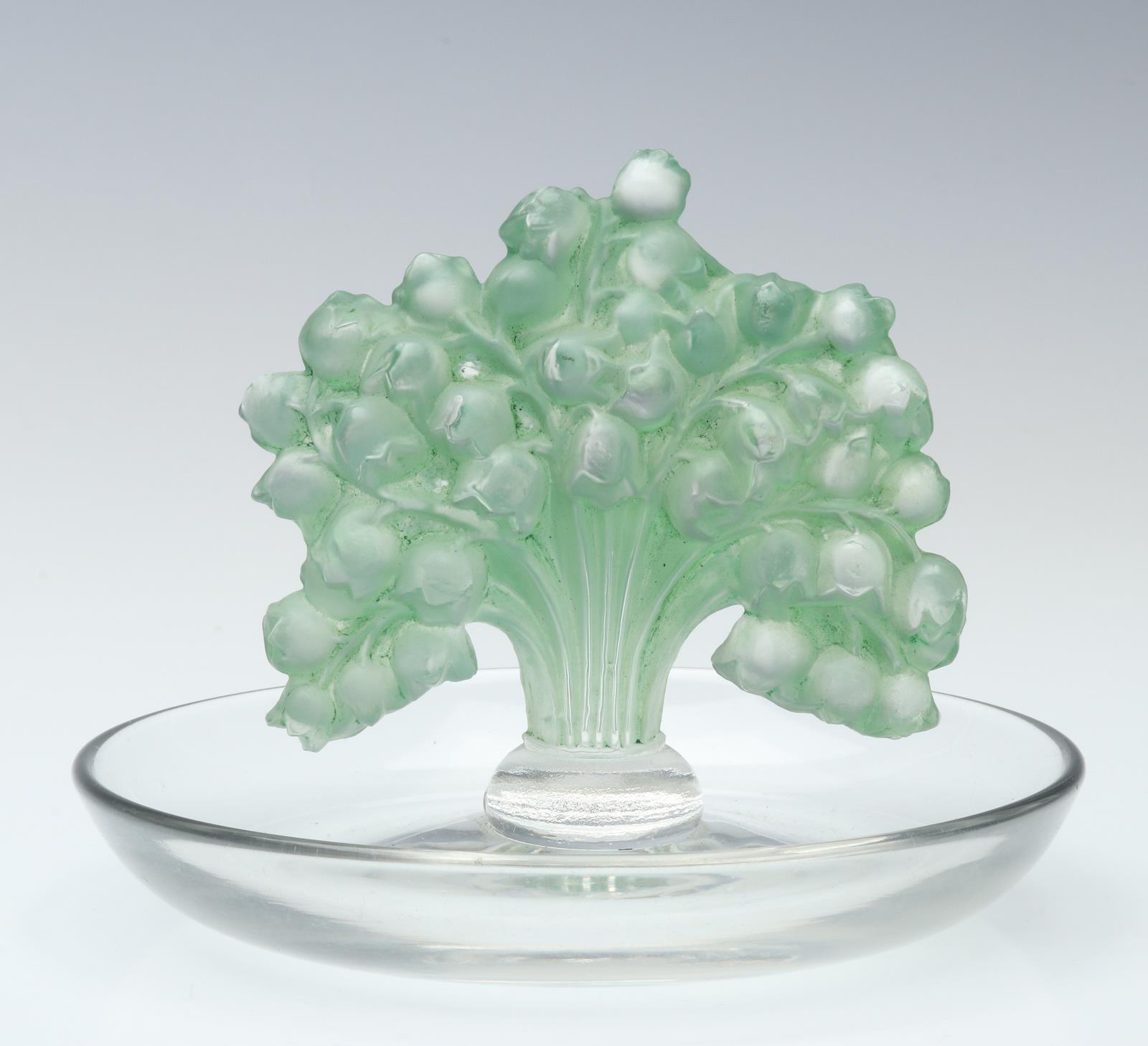 AN R. LALIQUE GREEN STAIN 'MUGUET' RING TRAY
