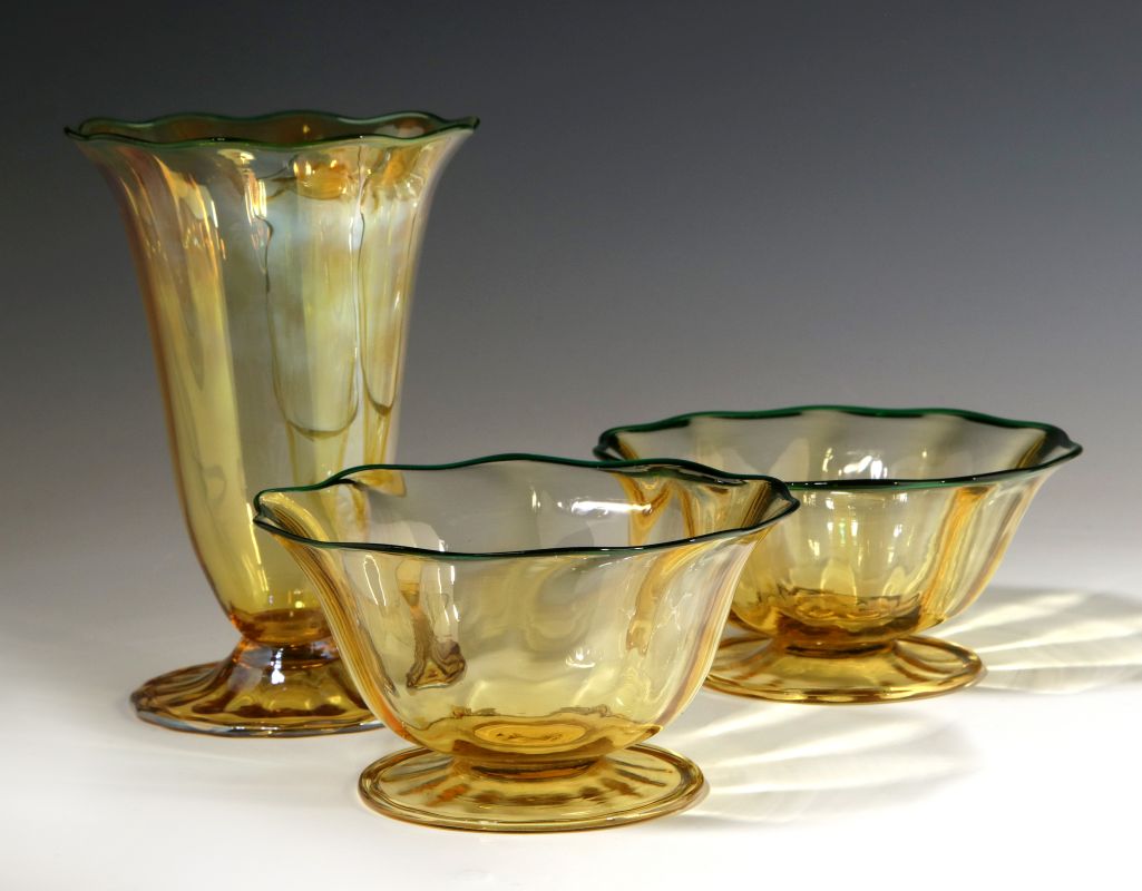 THREE PIECES OF DURAND 'AMBERGRIS' ART GLASS 