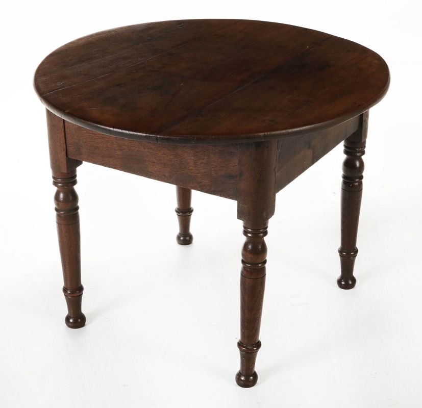 A LATE 19TH CENTURY WALNUT CHILD'S TABLE 