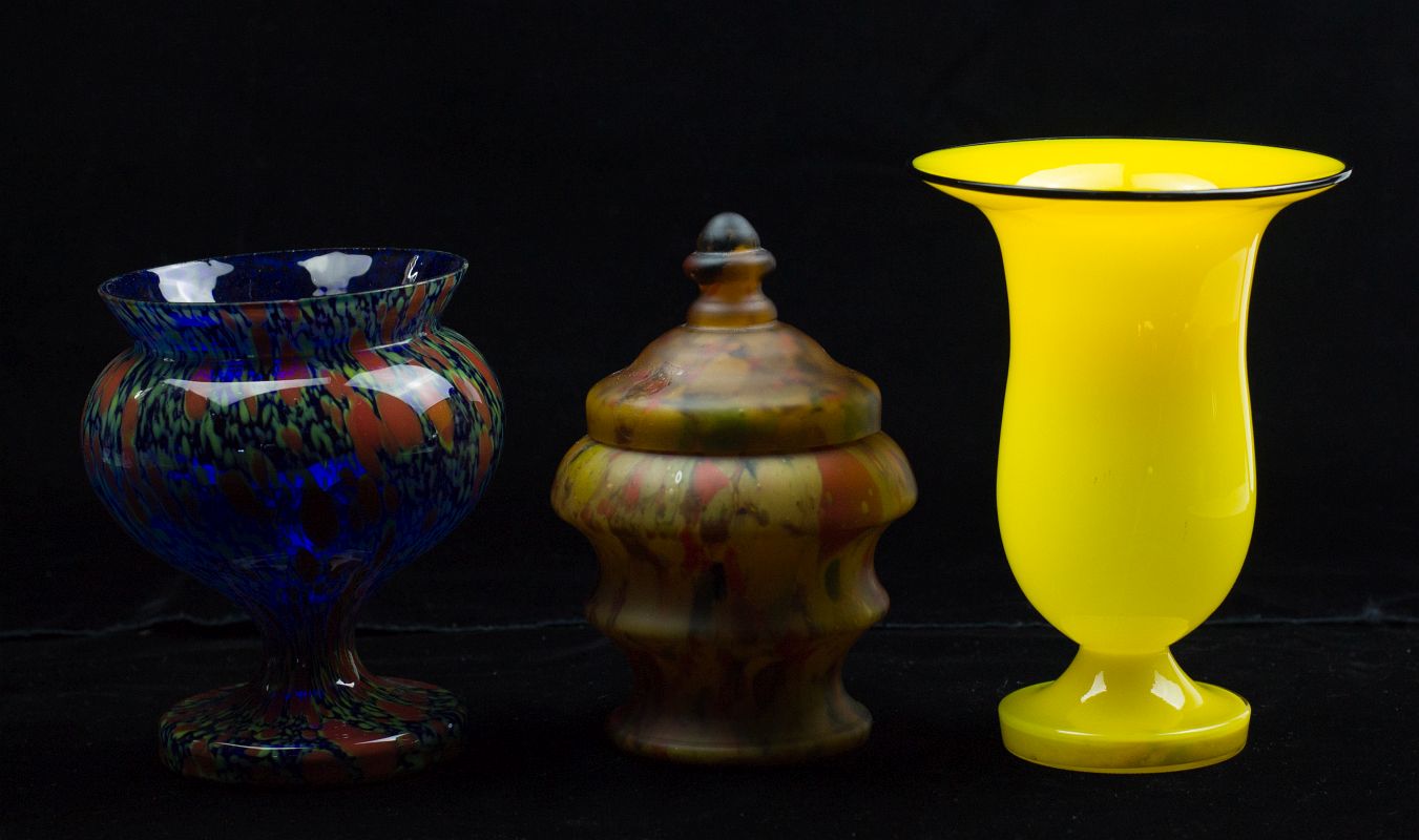 A COLLECTION OF ART GLASS MARKED CZECHOSLOVAKIA