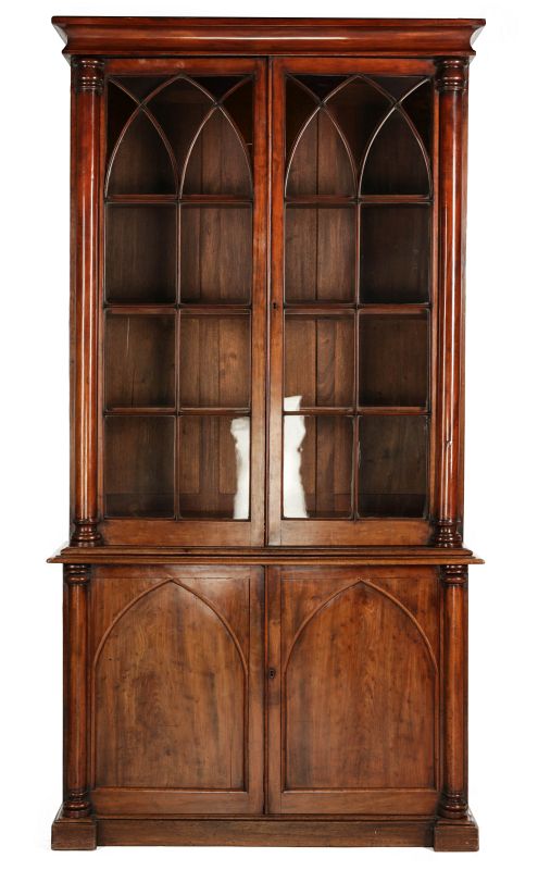 A FINE GEORGE IV GOTHIC LIBRARY BOOKCASE