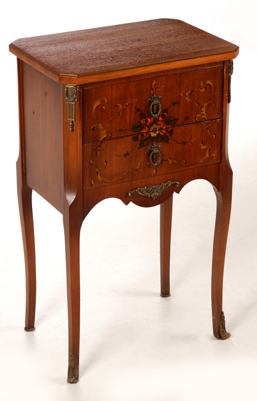 A LATE 20TH CENTURY FRENCH STYLE BEDSIDE TABLE