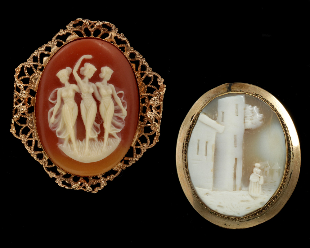 VINTAGE AND ANTIQUE CARVED SHELL CAMEO BROOCHES