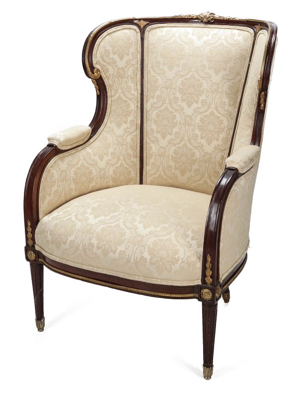 AN EARLY 20TH C. LOUIS XVI STYLE MAHOGANY BERGERE