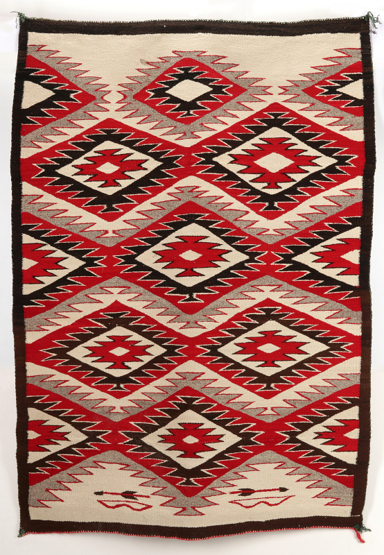 A MID TO LATE 20TH CENTURY NAVAJO WEAVING
