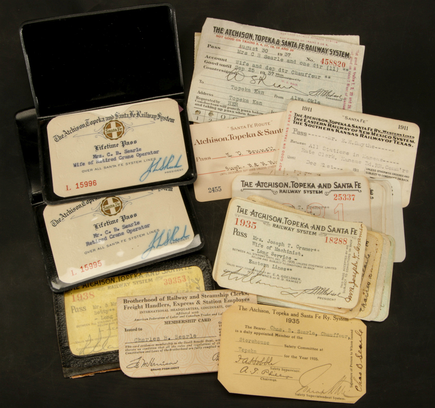 A COLLECTION OF 1930s SANTA FE RAILROAD PASSES ETC