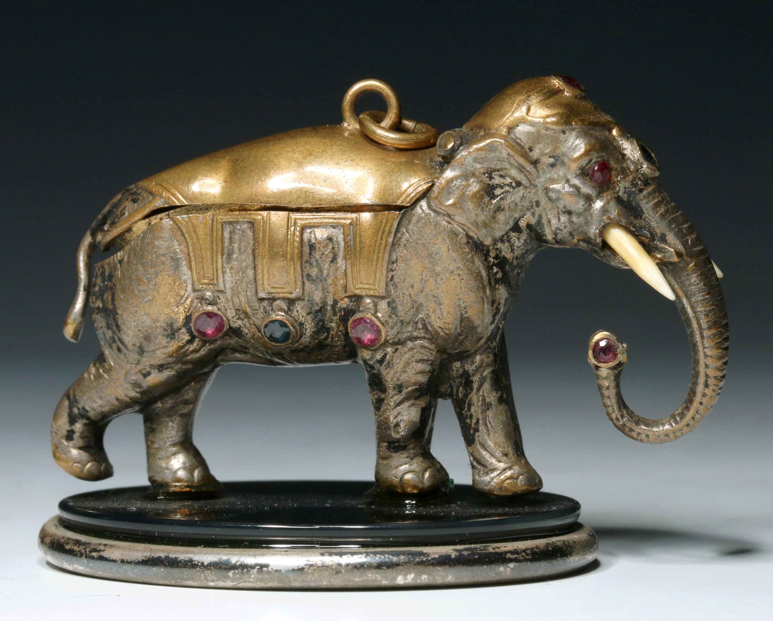 AN EARLY 19TH C. JEWELED ELEPHANT FIGURAL PATCH BO