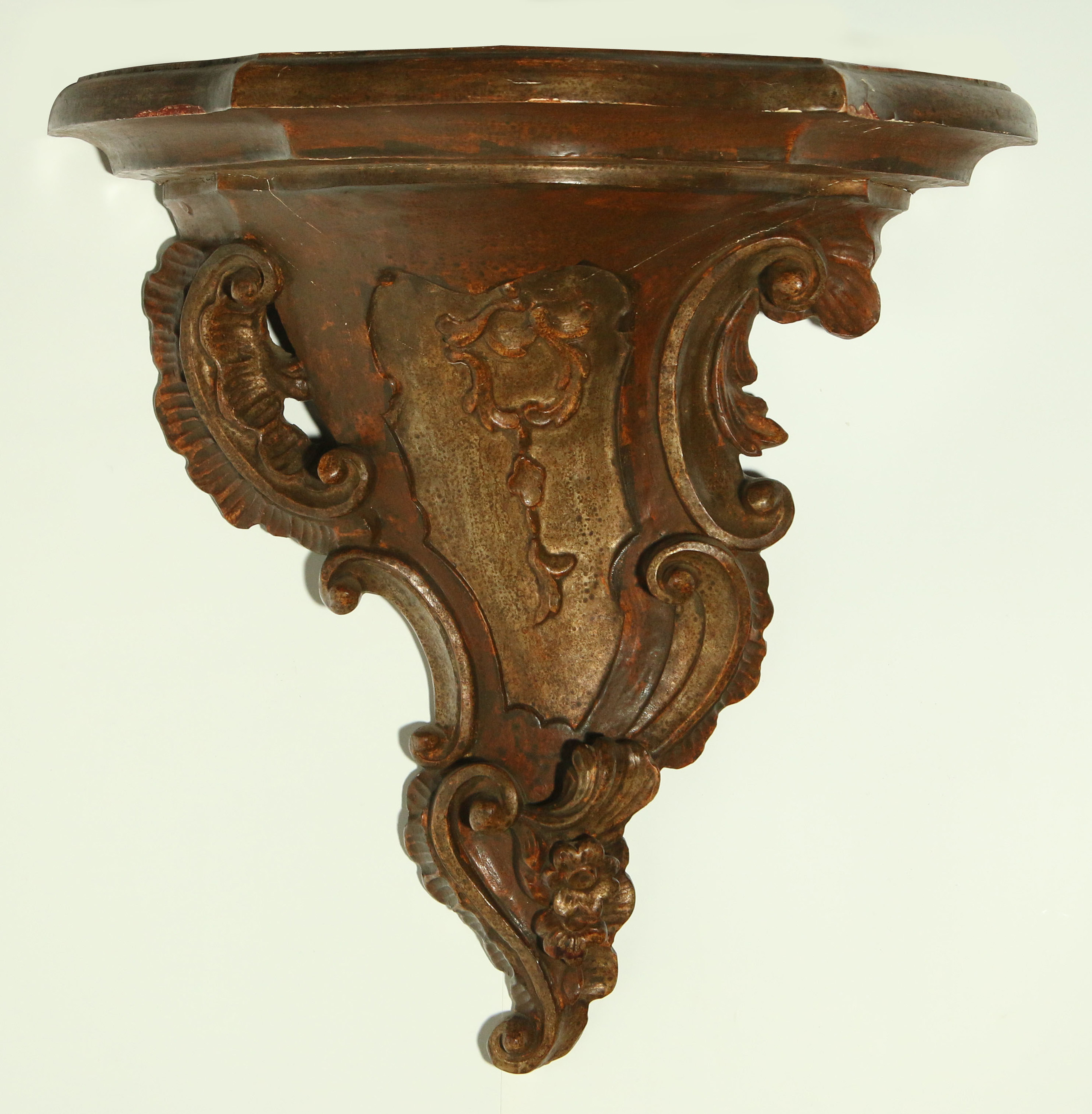 A ROCOCO STYLE CARVED AND GESSOED WOOD WALL SHELF