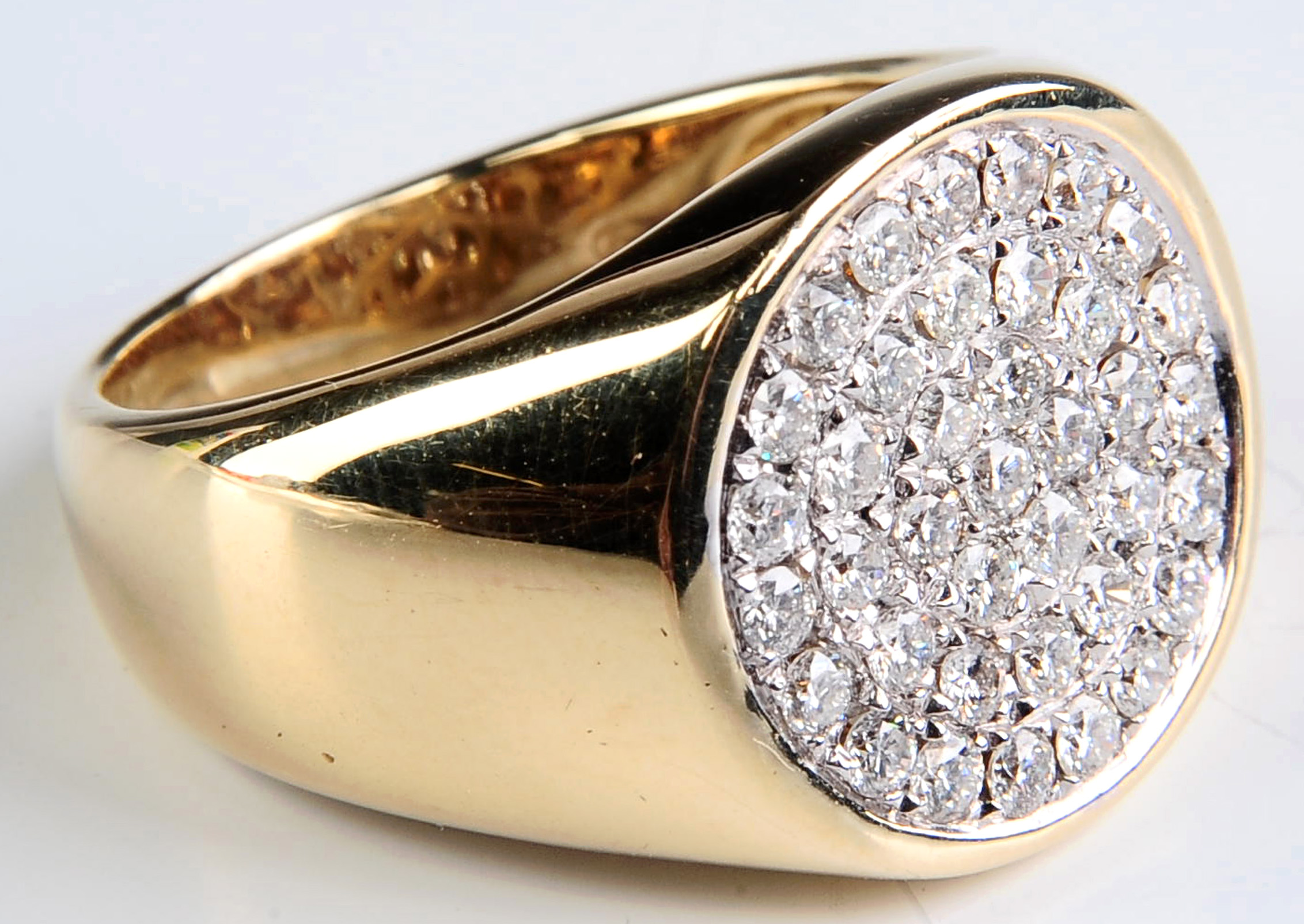 A GENT'S 14K PAVE DIAMOND RING APPROX 1 CARAT TW