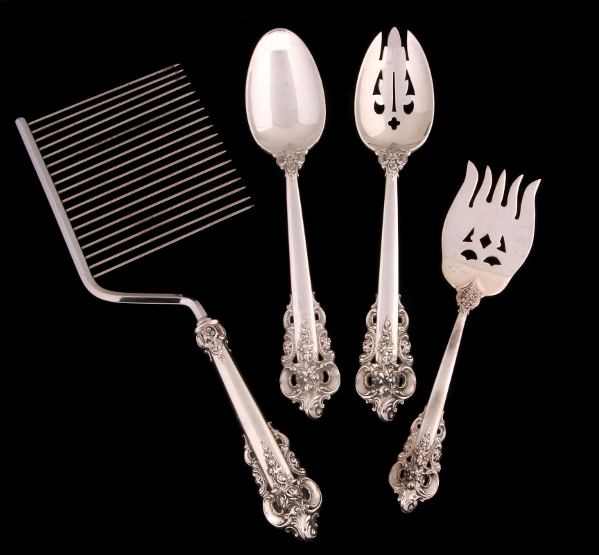 FOUR WALLACE 'GRAND BAROQUE' SERVING PIECES