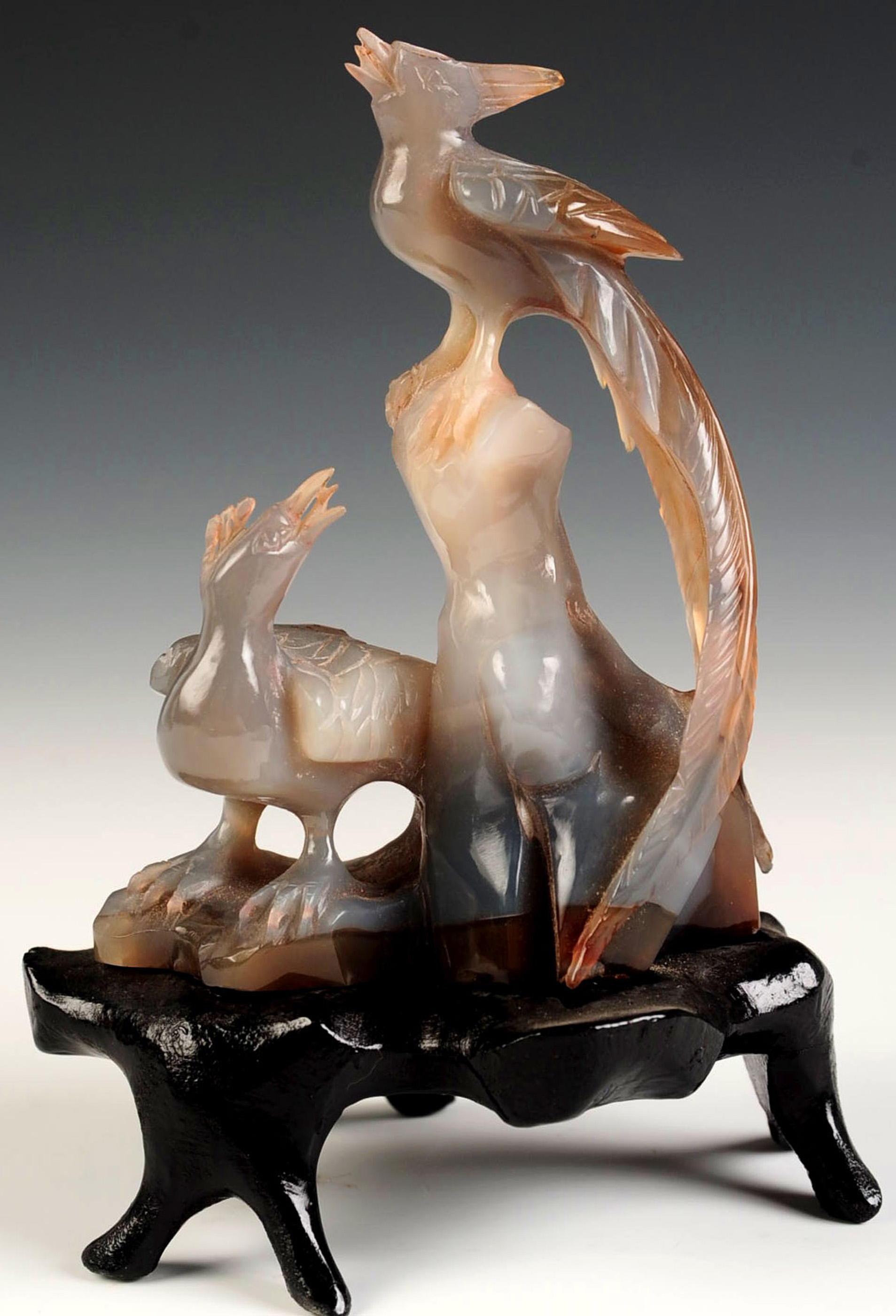 A CHINESE AGATE CARVING OF LONG TAILED BIRDS