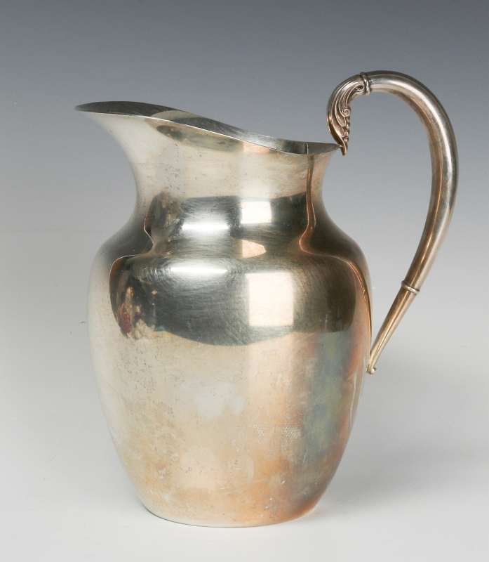 A LATE 20TH CENT AMERICAN STERLING WATER PITCHER