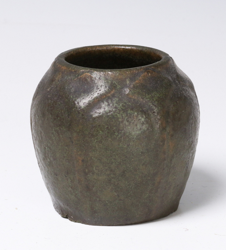 AN EARLY VAN BRIGGLE POTTERY VASE