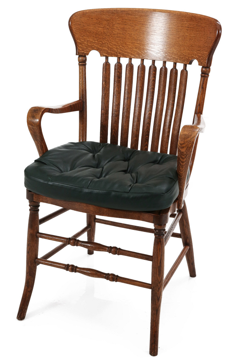 A CIRCA 1900 OAK OFFICE CHAIR WITH BENTWOOD ARMS