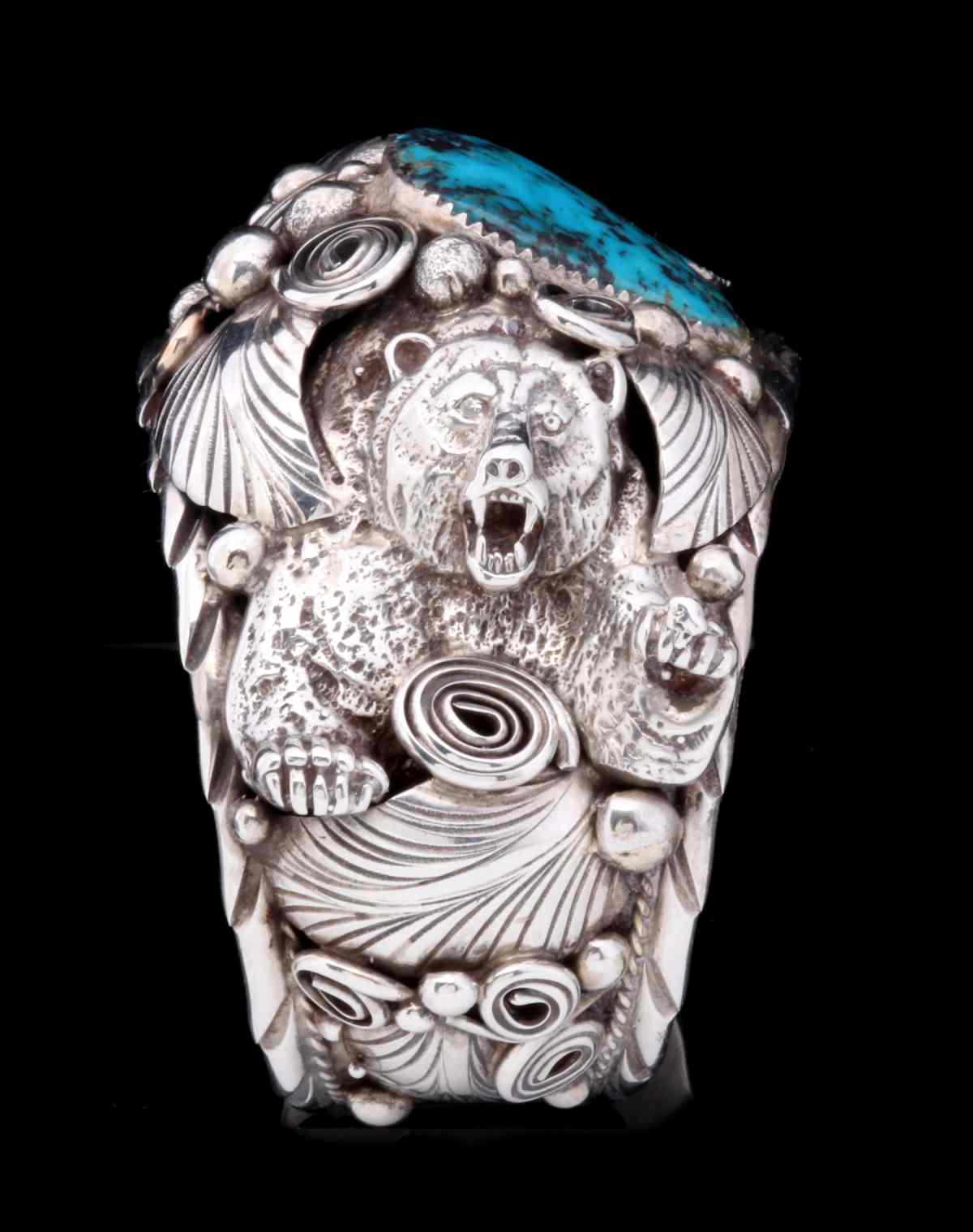 A HIGHLY DECORATED NAVAJO SILVER & TURQUOISE CUFF