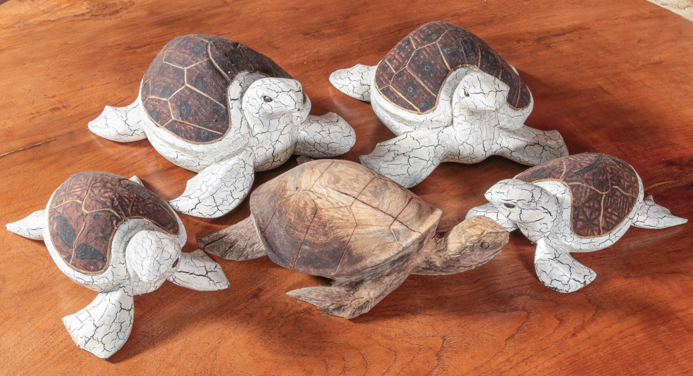 A COLLECTION OF TURTLE SCULPTURES