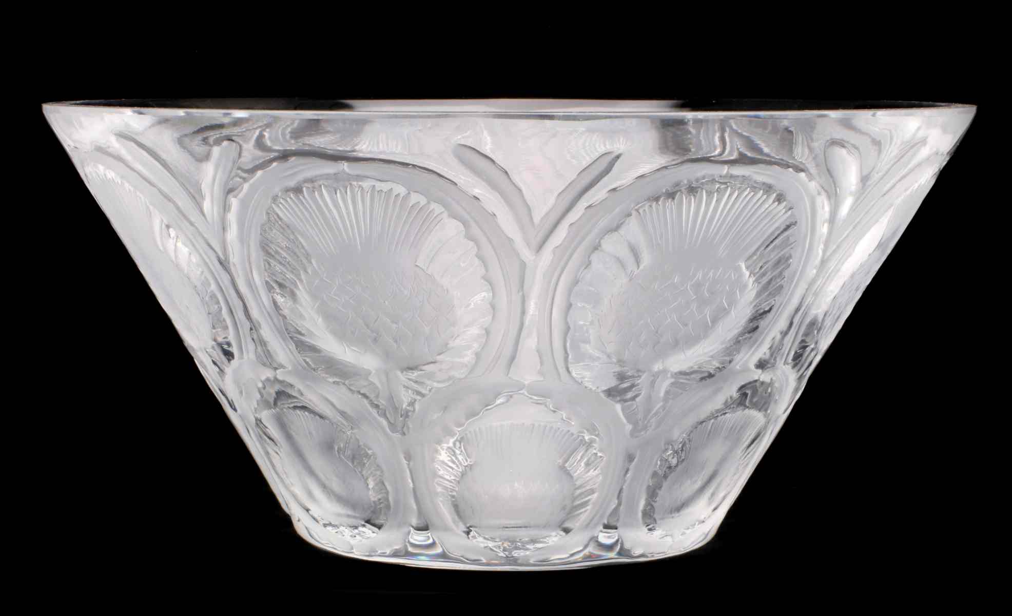 A LALIQUE FRENCH CRYSTAL THISTLE PATTERN BOWL
