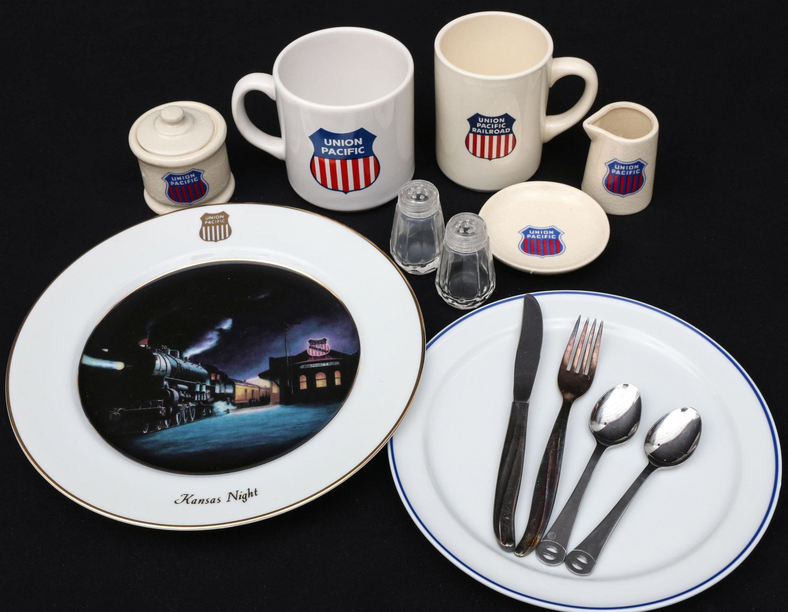 LOT OF UNION PACIFIC COLLECTIBLE PLATES AND CUPS
