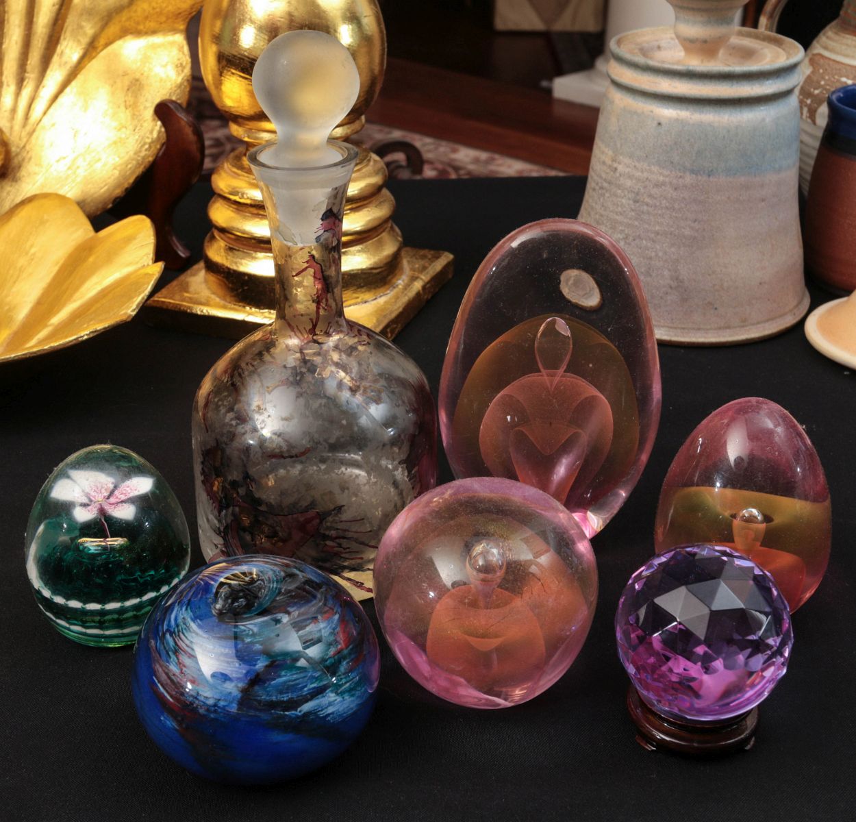 COLLECTION OF STUDIO GLASS/ART GLASS PAPERWEIGHTS