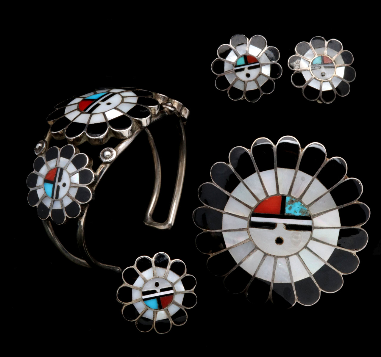 A SUITE OF ZUNI INLAID SUNFACE JEWELRY SIGNED LAAHTE