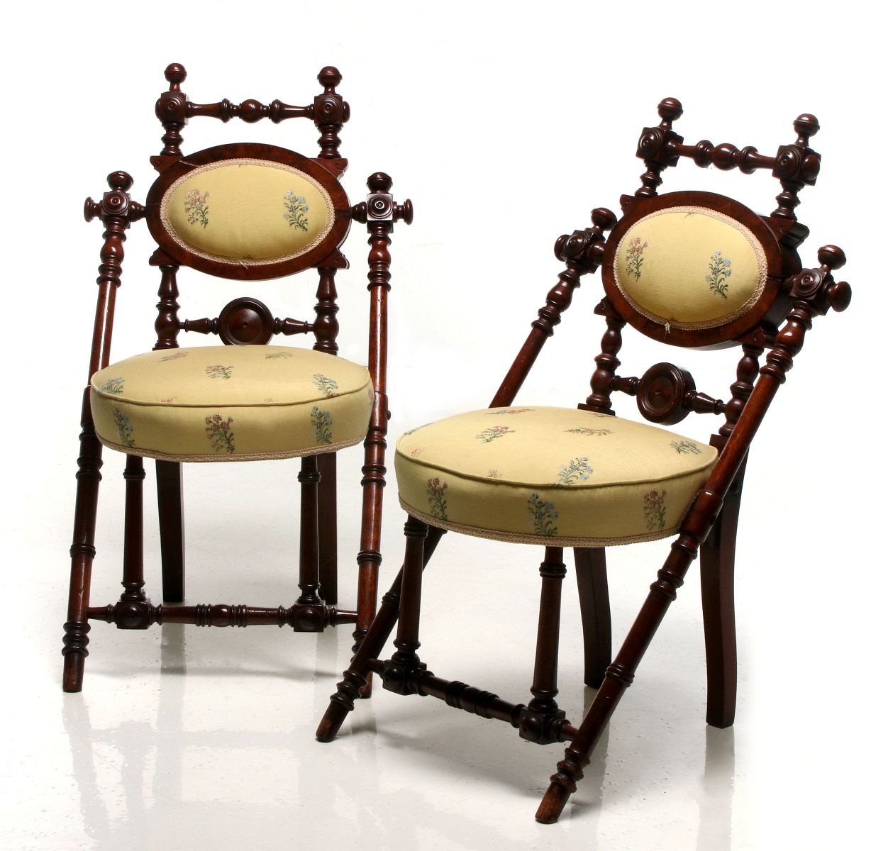 A PAIR VICTORIAN SIDE CHAIRS ATTRIBUTED HUNZINGER