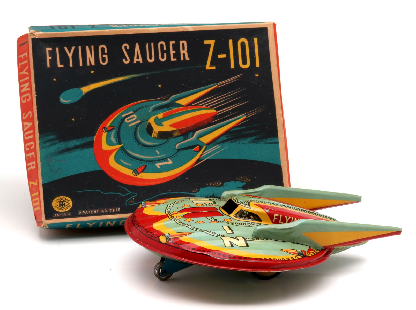 A MID 20TH CENTURY JAPANESE 'FLYING SAUCER' TOY IN BOX
