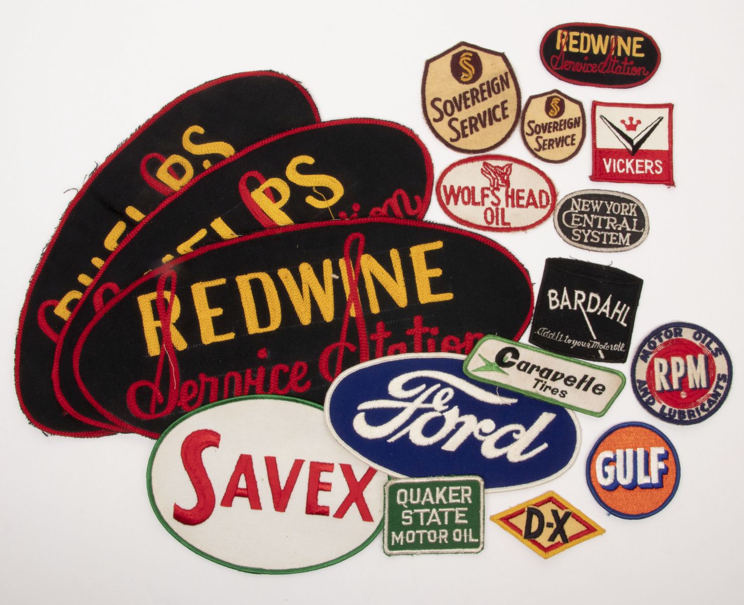 A COLLECTION OF GAS, OIL AND AUTO ADVERTISING PATCHES