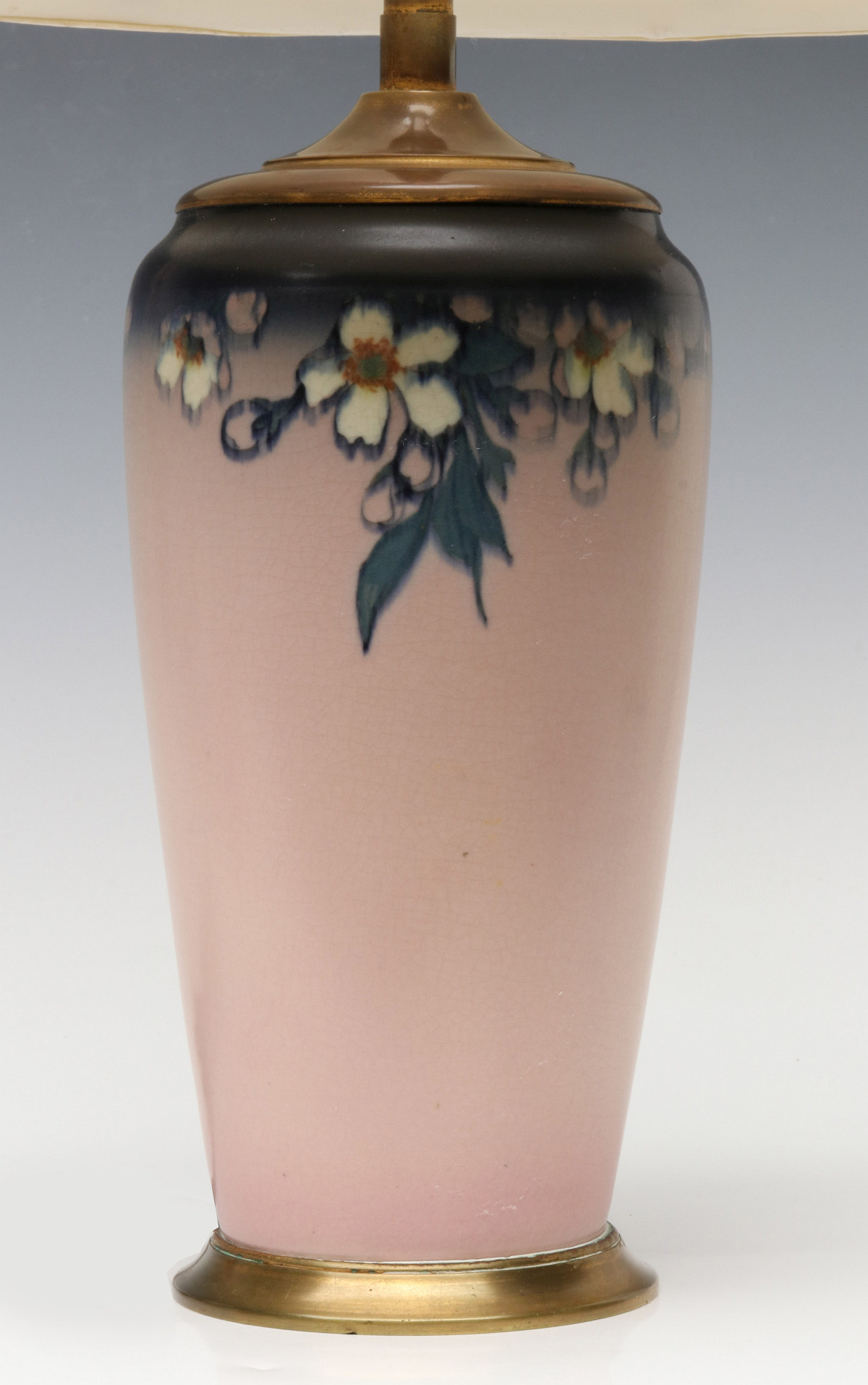 AN EARLY 20TH CENTURY ROOKWOOD WAX MAT VASE AS LAMP