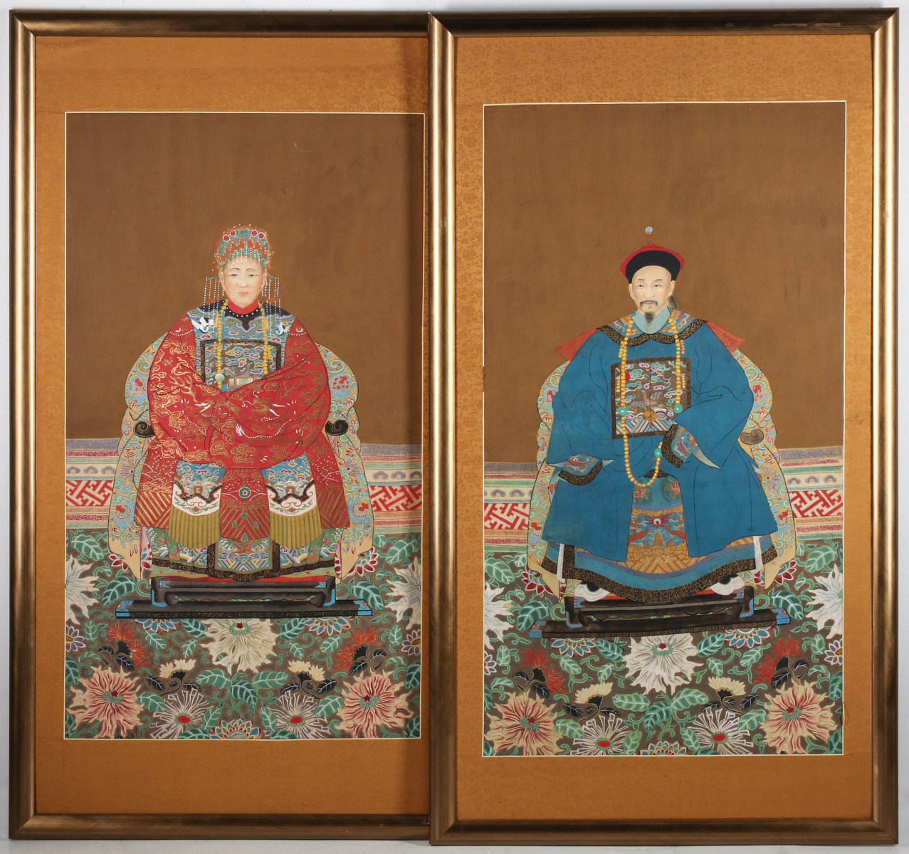 A PAIR OF 19TH CENTURY CHINESE ANCESTRAL PORTRAITS