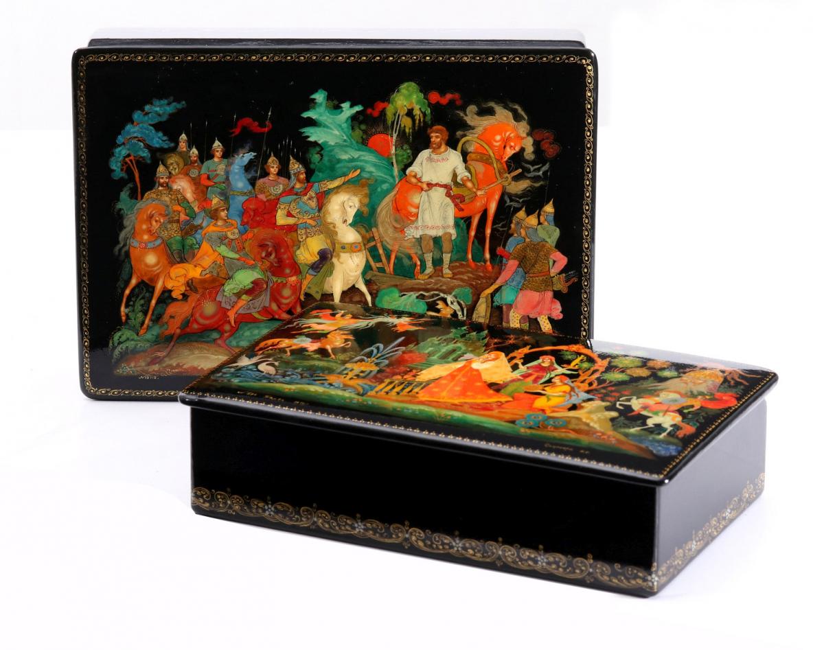 TWO FINE LATE 20TH CENTURY RUSSIAN LACQUER BOXES