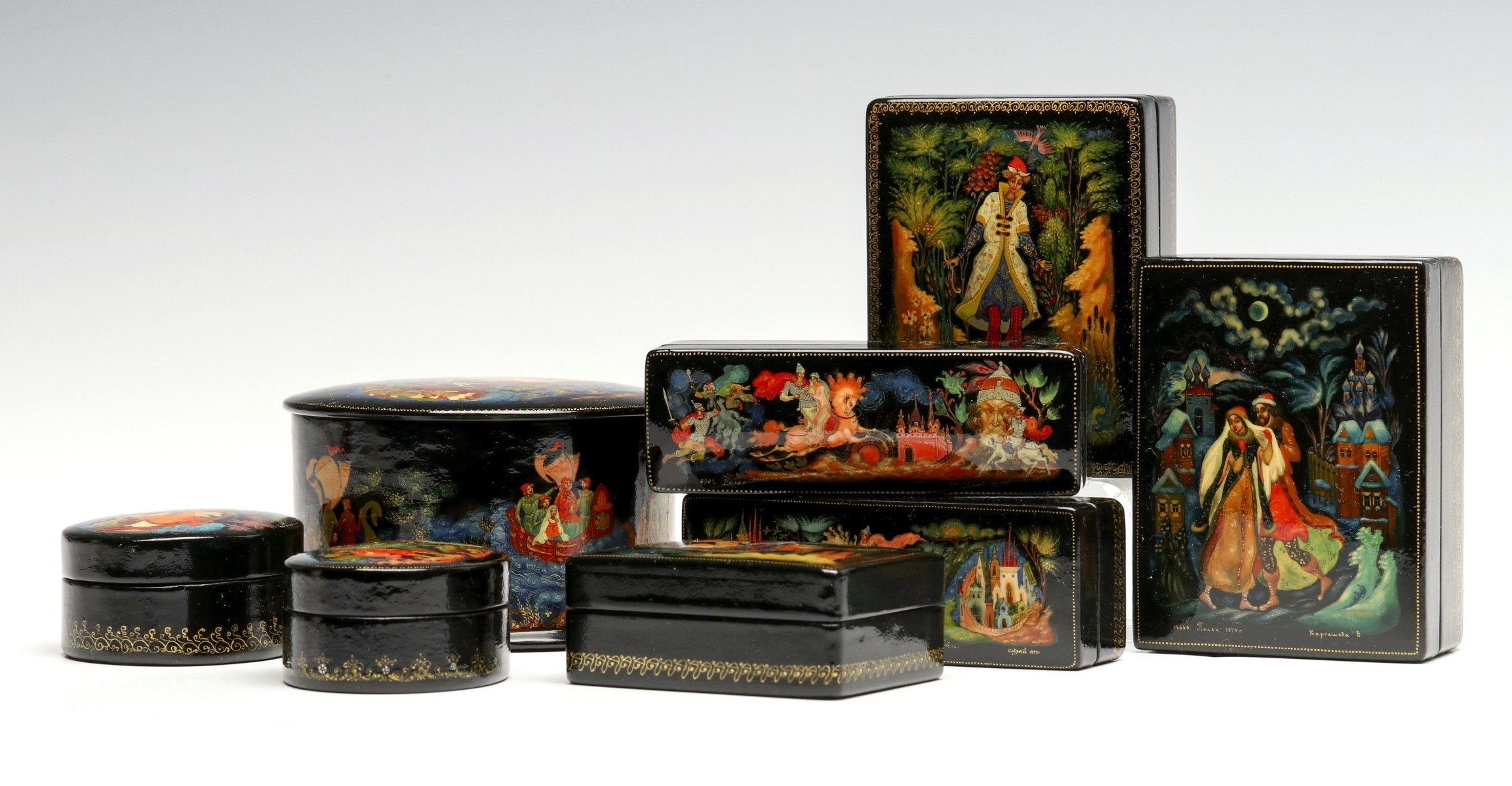 A COLLECTION OF EIGHT LATE 20TH CENTURY RUSSIAN BOXES