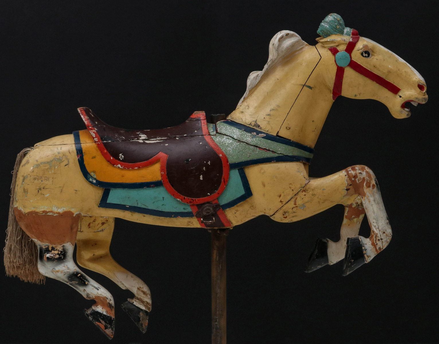 AN EARLY 20TH C, CAROUSEL HORSE ATTR HERSCHELL