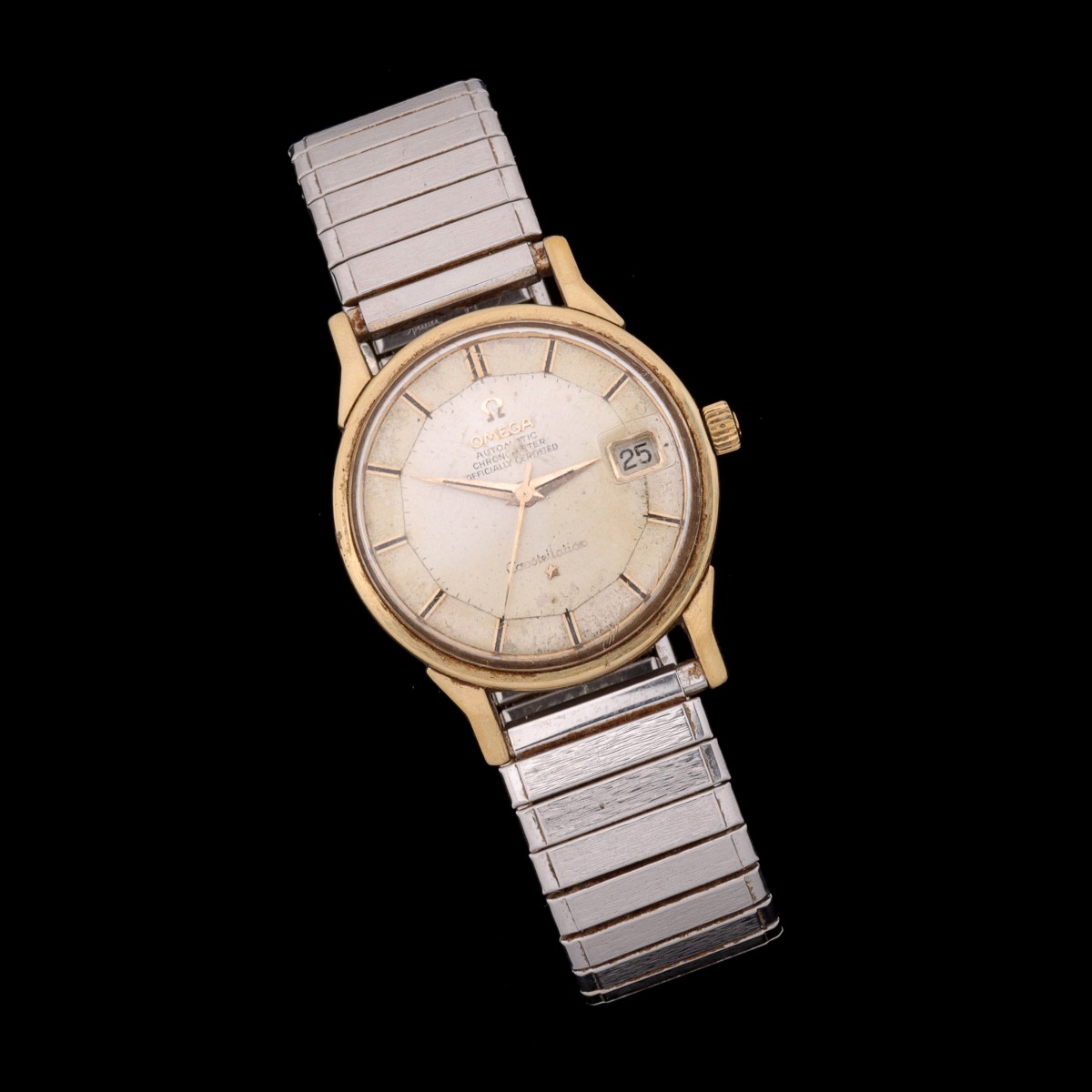AN OMEGA CONSTELLATION OFFICIALLY CERTIFIED CHRONOMETER