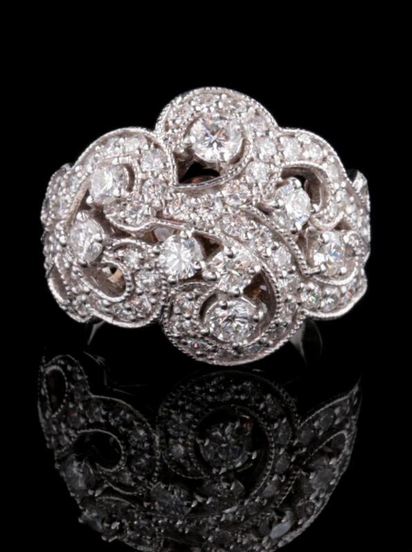 A VINTAGE DIAMOND COCKTAIL RING 2 CARATS TOTAL WEIGHT