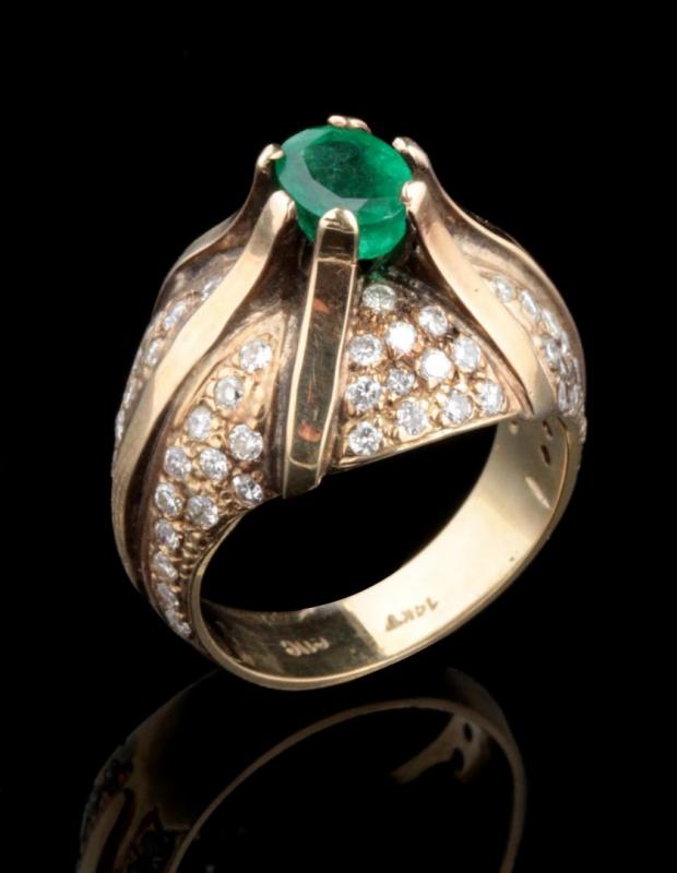 A VINTAGE BRAZILIAN EMERALD AND DIAMOND COCKTAIL RING
