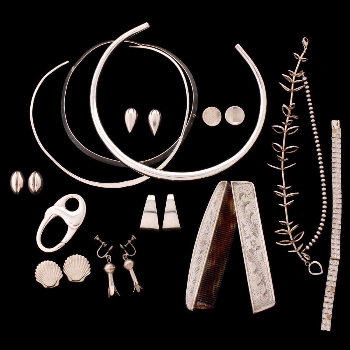 A COLLECTION OF STERLING SILVER INCLUDING JEWELRY