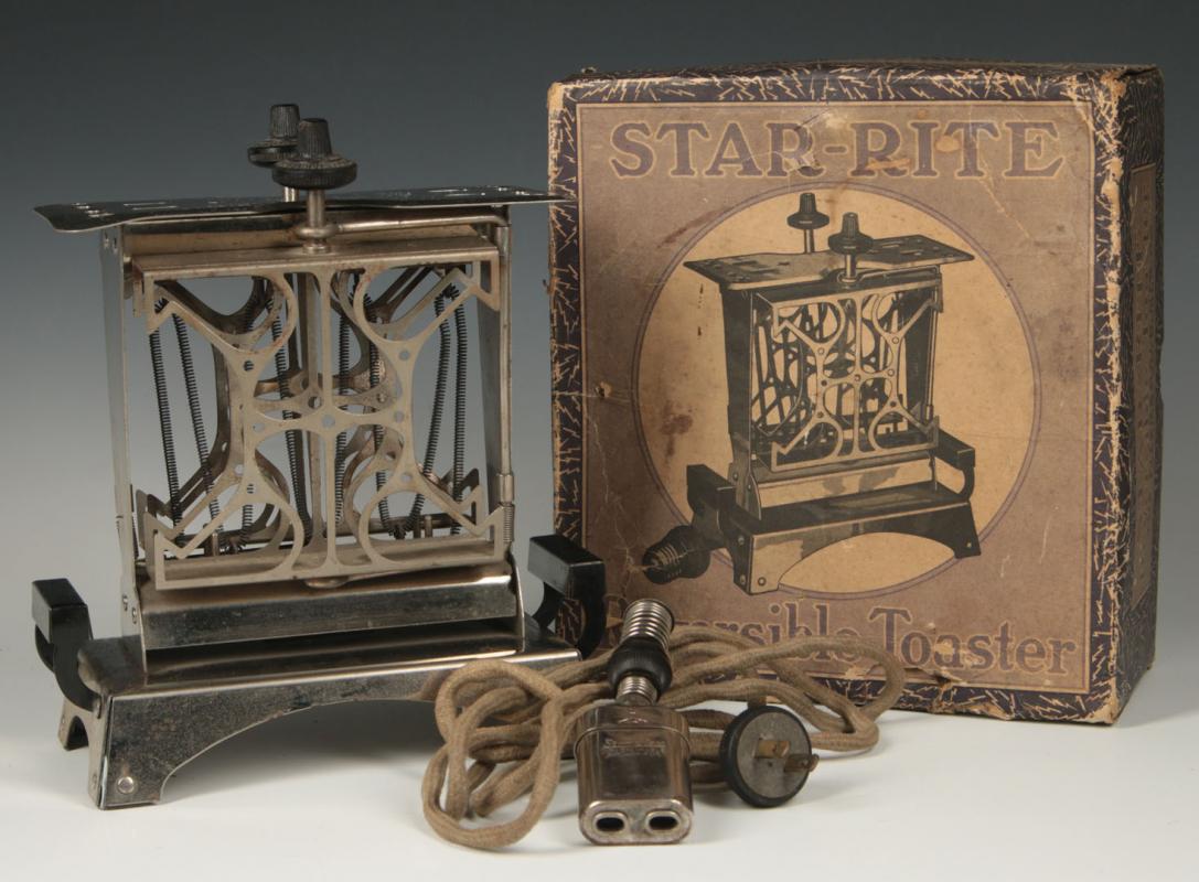 A 1920s FITZGERALD STAR-RITE REVERSIBLE TOASTER IN BOX